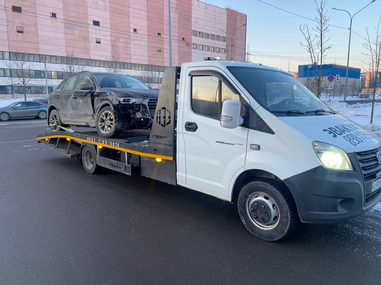 Эвакуация битых авто